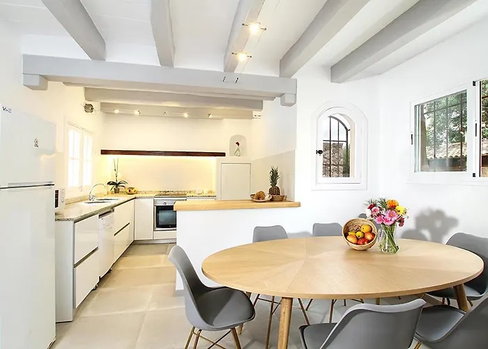 Spectacular Newly Renovated In Pollensa By Renthousing