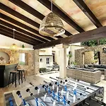 Villa Spectacular Newly Renovated In Pollensa By Renthousing Port de Pollença