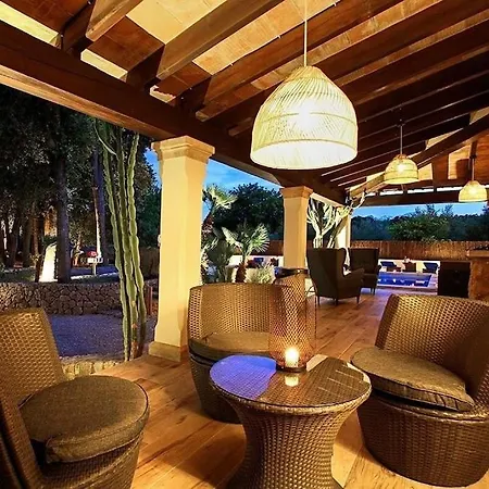 Spectacular Newly Renovated In Pollensa By Renthousing Port de Pollença