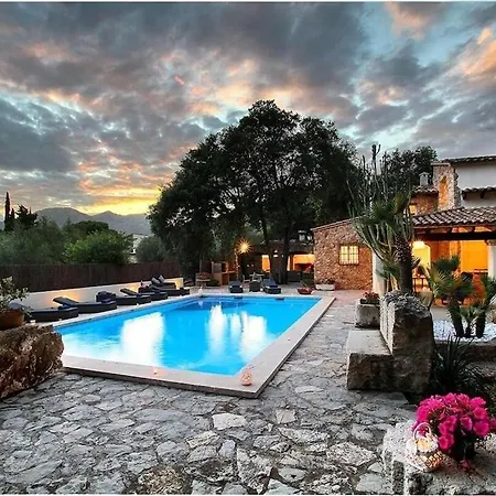 Spectacular Newly Renovated In Pollensa By Renthousing Villa
