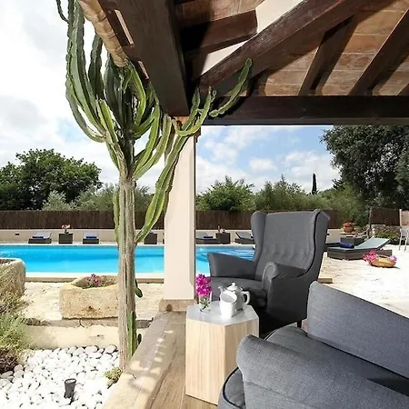 Spectacular Newly Renovated In Pollensa By Renthousing 别墅