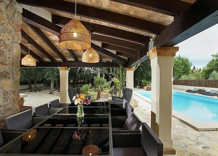 Spectacular Newly Renovated In Pollensa By Renthousing Port de Pollença