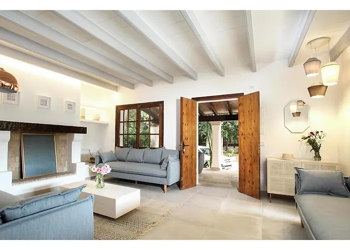 Spectacular Newly Renovated In Pollensa By Renthousing