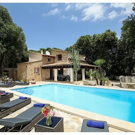 Spectacular Newly Renovated In Pollensa By Renthousing Villa Port de Pollença