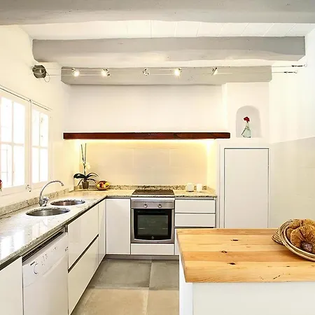 Spectacular Newly Renovated In Pollensa By Renthousing